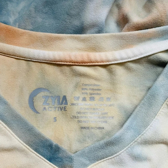 ZYIA Hendrix Dusk Go To Pocket Blue & Orange Tie-dye V-neck Tee Small Women’s - Picture 10 of 11